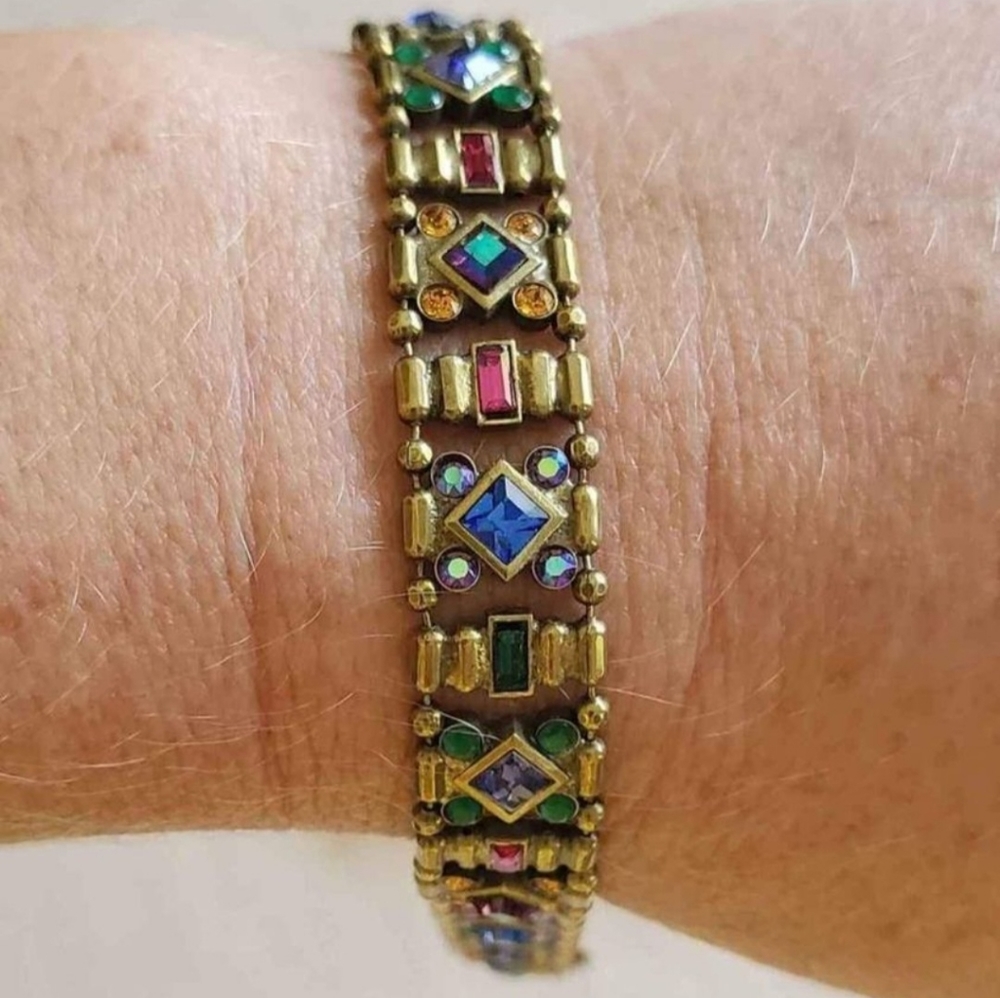 SORRELLI lot. 1 bracelet and 1 pair of eearings. MAKE OFFER!